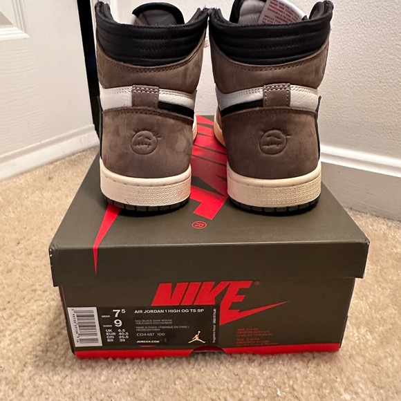 Jordan 1 Travis Scott High Mocha - Picture 5 of 9